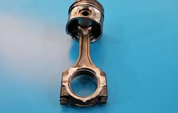 Toyota Avensis T270 Piston IMPRK1523984