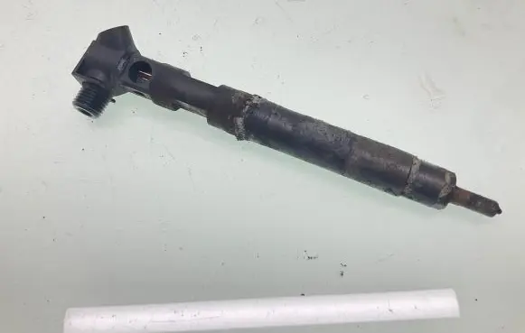 Mercedes-Benz Sprinter W906 Fuel injector A6510704987 28302997 YGW82N9