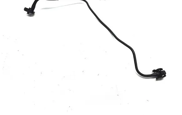 Engine coolant pipe/hose