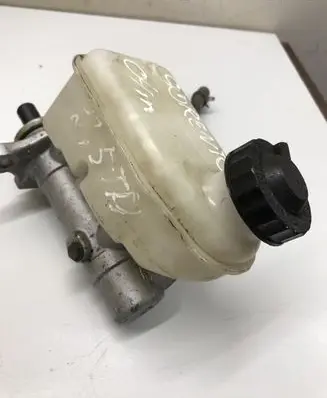 KIA Sorento Master brake cylinder