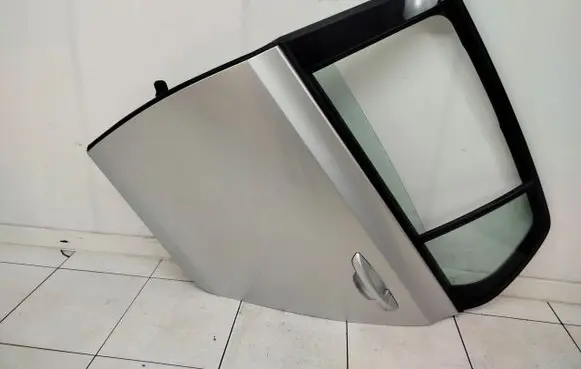 Volkswagen Golf VI Rear door 