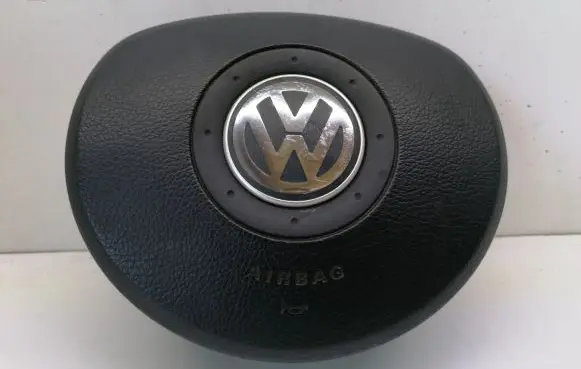 Volkswagen Polo Steering wheel airbag 1T0880201E 6018838