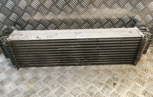 BMW 5 F10 F11 Intercooler radiator 7805629