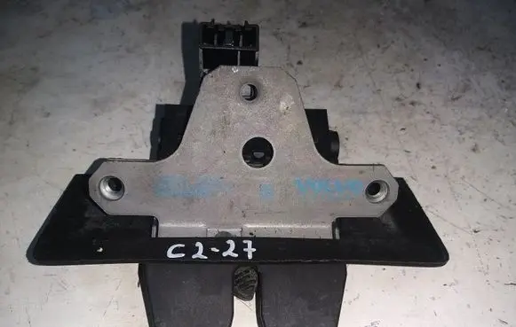 Volvo S60 Tailgate/trunk/boot lock/catch/latch 31335045