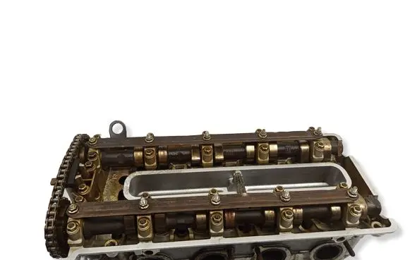 BMW 5 E39 Engine head 1702389
