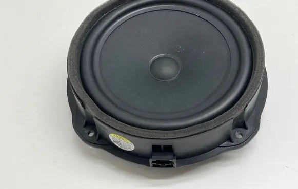 Audi Q3 F3 Front door speaker 83A035415A