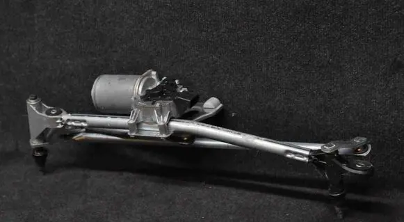 Front wiper linkage and motor