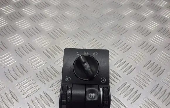 Opel Corsa C Light relay 9116612