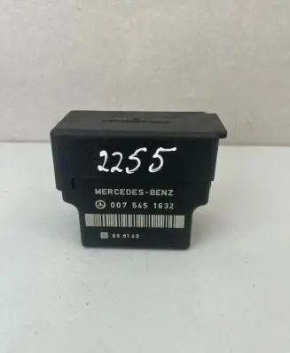 Glow plug pre-heat relay