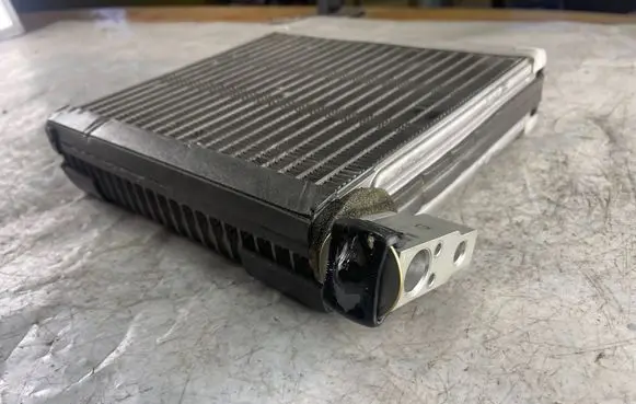 Air conditioning (A/C) radiator (interior)
