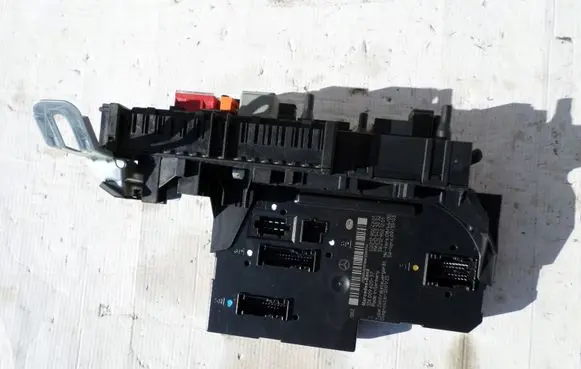 Mercedes-Benz E W212 Comfort/convenience module 2129004201