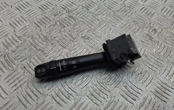 Volvo V70 Wiper control stalk 30768101 31268570 05W43D