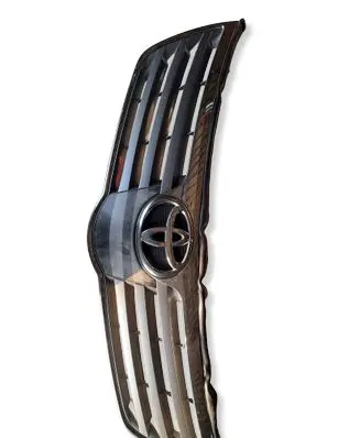 Toyota Avensis T270 Front bumper upper radiator grill 5314120150