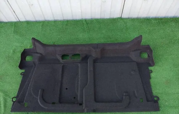 Volkswagen Tiguan Trunk/boot floor carpet liner 571863717