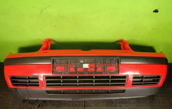 Volkswagen Golf IV Front bumper LP3G
