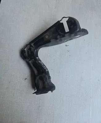 Skoda Octavia Mk2 (1Z) Headlight/headlamp mounting bracket 1Z0805071A