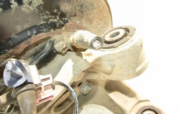 Honda CR-V Rear wheel hub