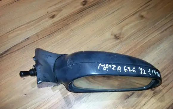 Mazda 626 Front door electric wing mirror E13010519