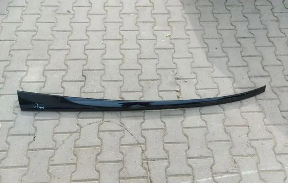 Roof trim bar molding cover