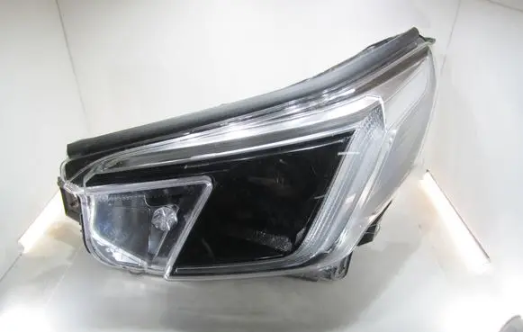 Subaru Forester SK Headlight/headlamp 36089L