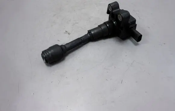 Ford Focus High voltage ignition coil CM5G12A366CB 7Y13 D5E1G
