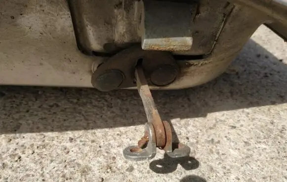 Fiat Marea Front door check strap stopper 