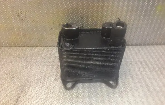 Engine oil radiator
