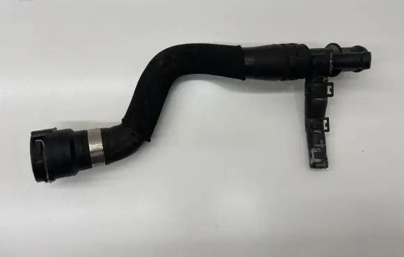 Volkswagen Golf VI Engine coolant pipe/hose