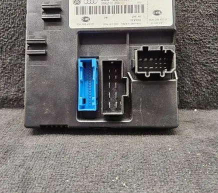Audi A8 S8 D3 4E Comfort/convenience module 4E0907289 4E0910289A