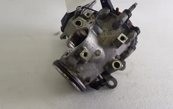 Jaguar E-Pace EGR valve G4D35H273CA ARB0A