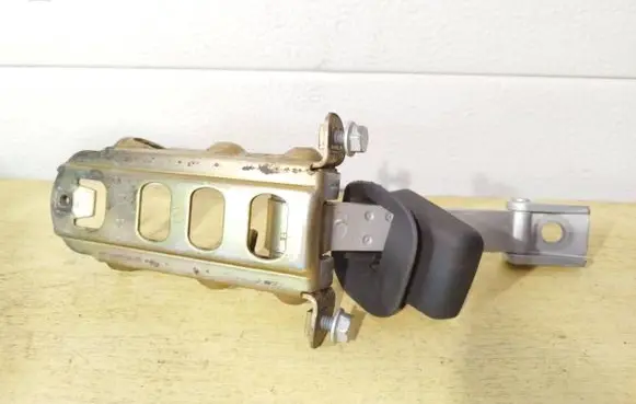 Mercedes-Benz C W202 Front door check strap stopper 