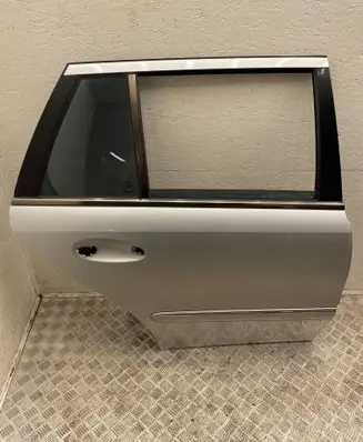 Mercedes-Benz E W211 Rear door