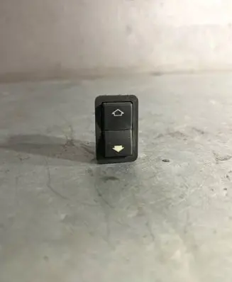 BMW 5 E60 E61 Electric window control switch 8368974