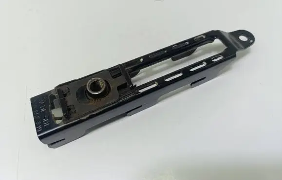 Volkswagen Caddy Seat belt adjustment rail 1J0857819