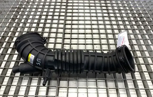 Hyundai Kona I Air intake hose/pipe 28130-J9600