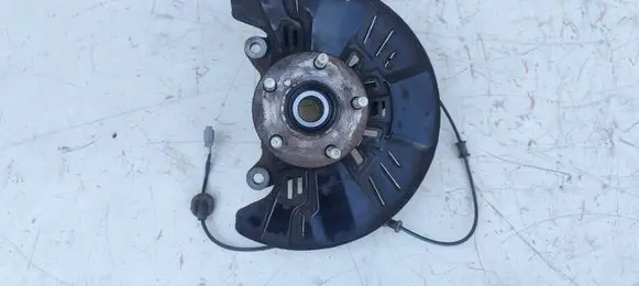 Subaru XV II Front wheel hub