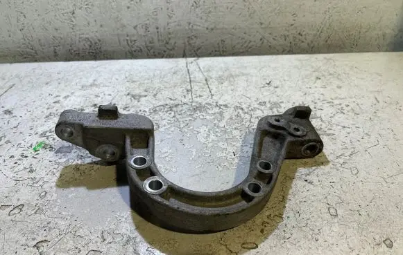 Jeep Cherokee other engine part 68293001AA 413634