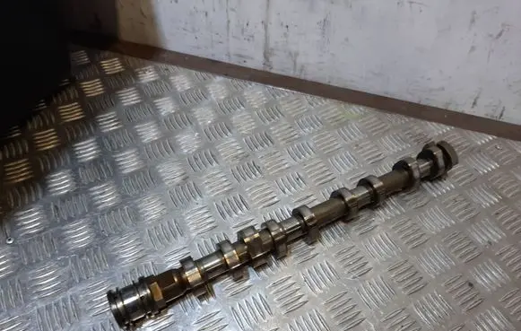 BMW 6 F12 F13 Camshaft 7629527 762952701