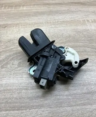 Audi A5 8T 8F Tailgate/trunk/boot lock/catch/latch 4F5827505D