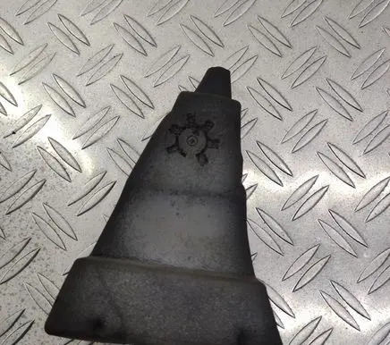 Volkswagen PASSAT B8 Fender foam support/seal 3G0864475