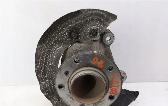 BMW 3 E90 E91 Front wheel hub spindle knuckle 6773209