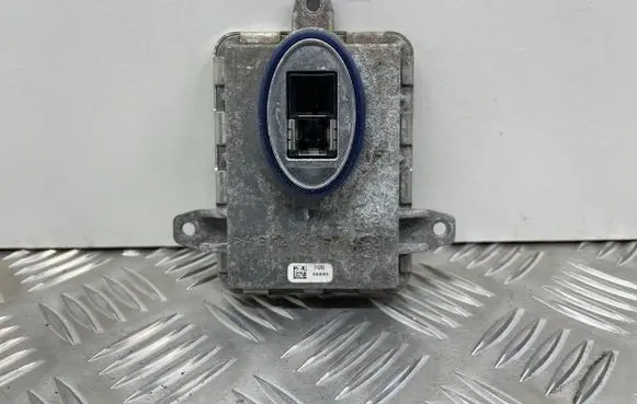BMW 3 F30 F35 F31 Headlight ballast module Xenon 7296090