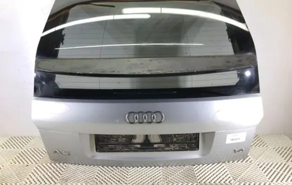 Audi A2 Tailgate/trunk/boot lid