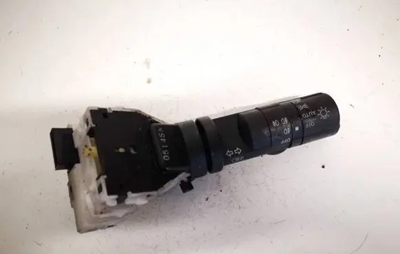 Nissan Qashqai Indicator stalk niles14425