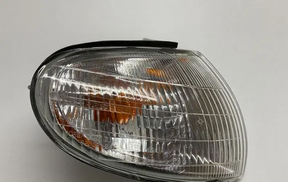 Hyundai Lantra I Front indicator light 92302285