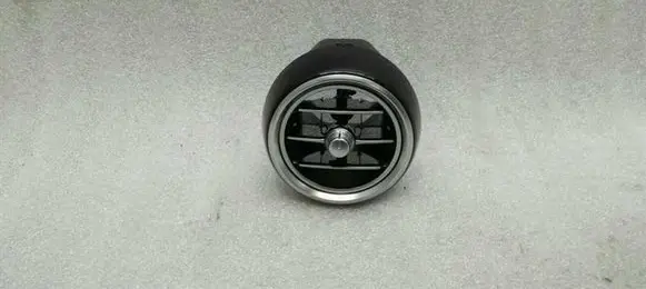Mercedes-Benz C W205 Dash center air vent grill A2058304604