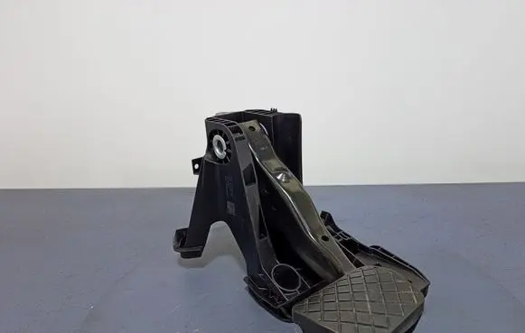 Volkswagen PASSAT B8 Accelerator throttle pedal 5Q1723058CK