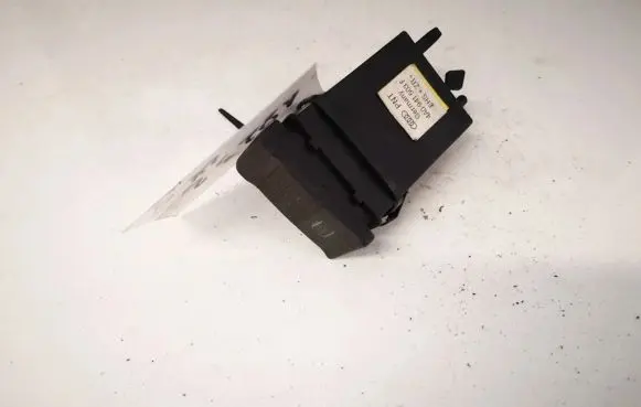 Audi A6 S6 C4 4A Windscreen/window heater switch 4a0941503f