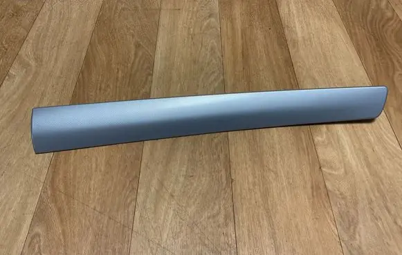 Opel Zafira B Front door trim (molding) 13163897