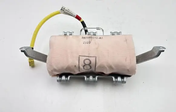 Toyota Yaris Passenger airbag PAB31004 0589P1000235